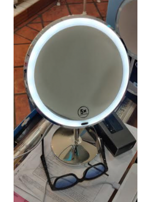 specchio led batteria